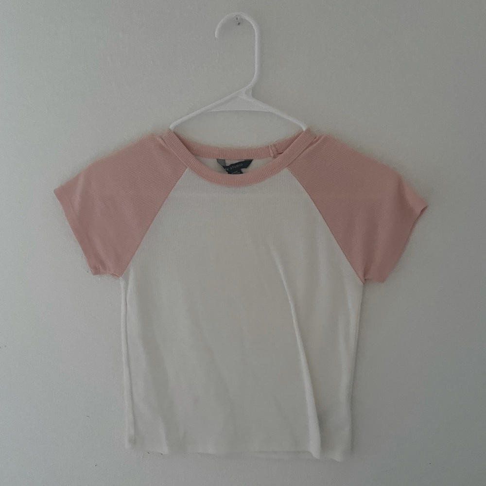 American Eagle Pink And White Crop Top